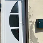 La Petite Escapade *
