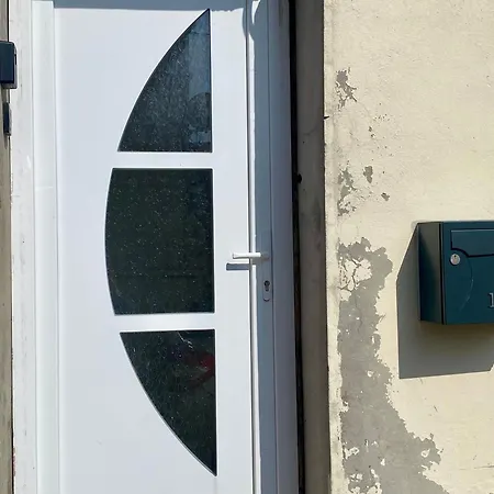 La Petite Escapade *