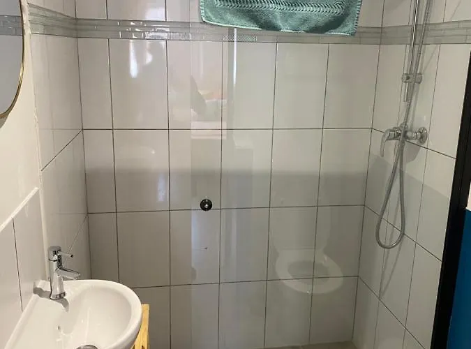 La Petite Escapade *