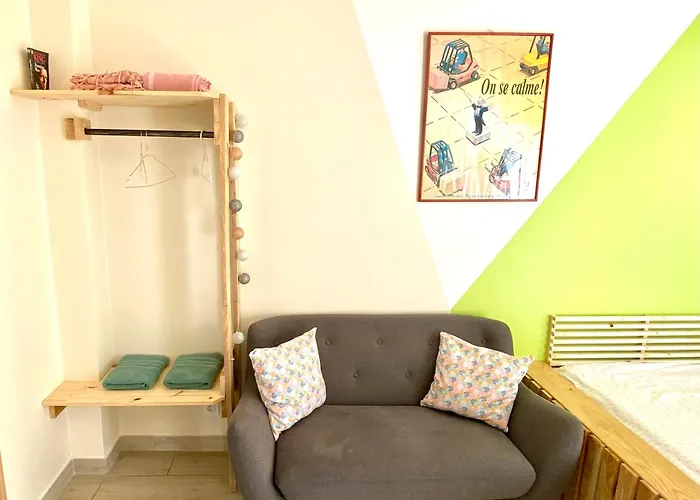 La Petite Escapade *